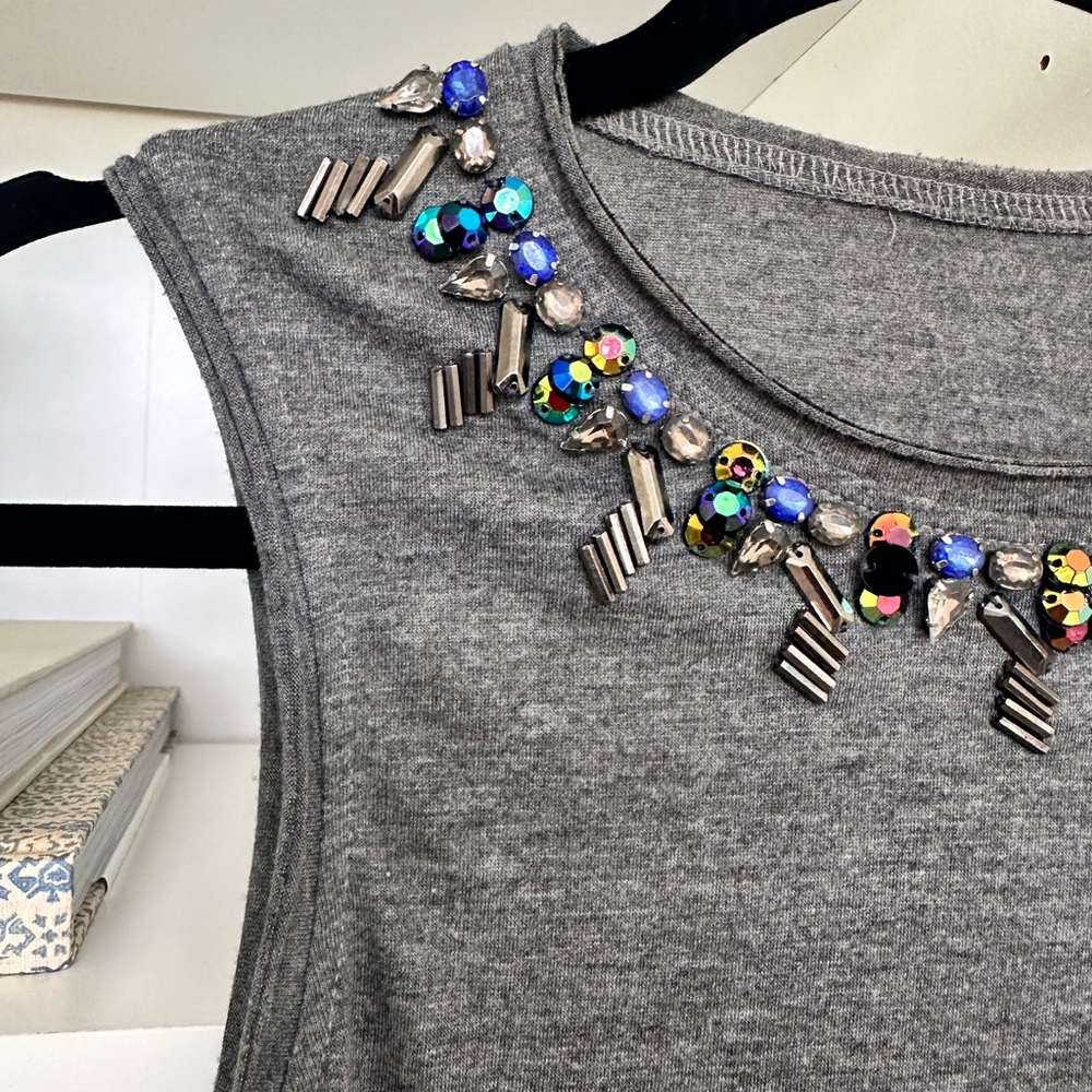 Short sleeve rhinestone neck